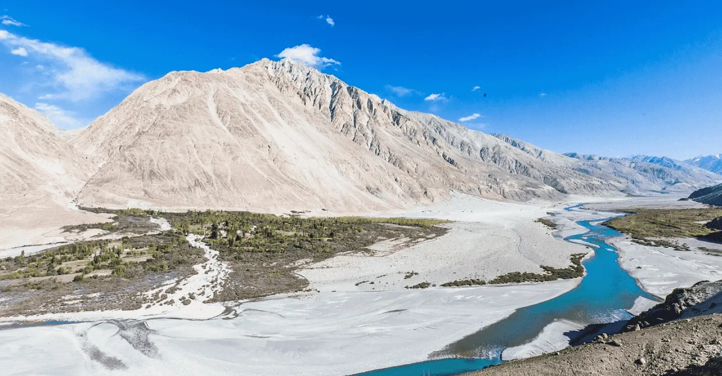 Pangong Lake image